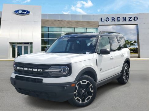 Used 2021 Ford Bronco Sport Outer Banks w/ Outer Banks Package AWD/4WD image 1