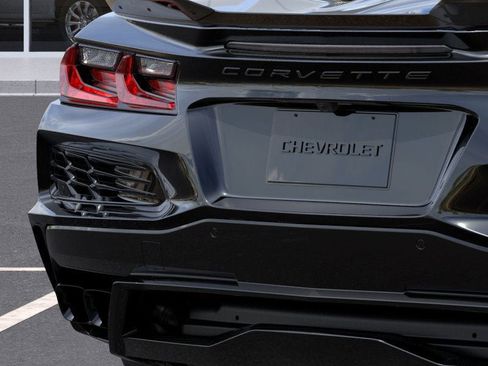 New 2025 Chevrolet Corvette E-Ray w/ Stealth Interior Trim Package image 39