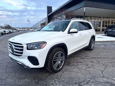 Certified 2025 Mercedes-Benz GLS 450 4MATIC image 4
