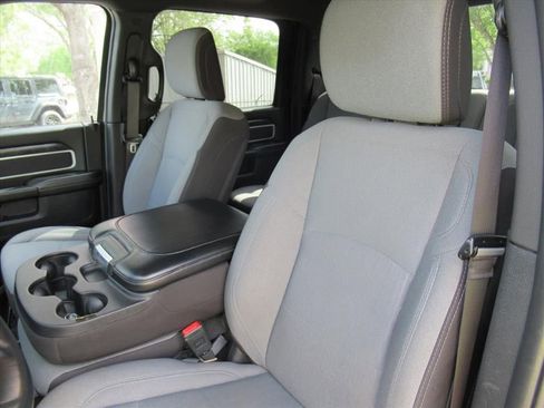 Certified 2024 RAM 2500 Big Horn AWD/4WD image 17