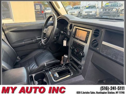 Used 2010 Jeep Commander Sport w/ Sun/Sound Group image 28