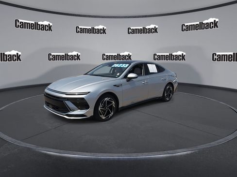 Certified 2024 Hyundai Sonata SEL w/ Convenience Package FWD image 3