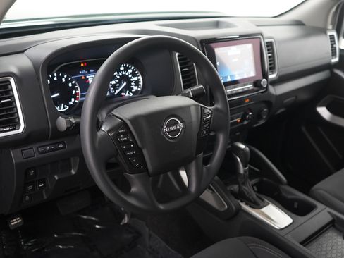 Used 2023 Nissan Frontier SV w/ Technology Package AWD/4WD image 19