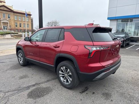New 2026 Chevrolet Equinox LT w/ Convenience Package II FWD image 3