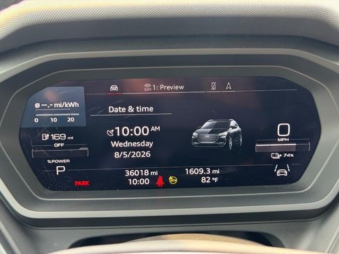 Used 2023 Audi Q4 e-tron Premium Plus w/ Premium Plus AWD/4WD image 19