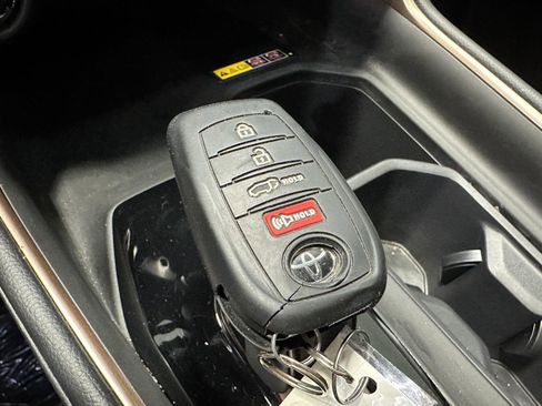 Used 2025 Toyota Grand Highlander AWD Hybrid image 35