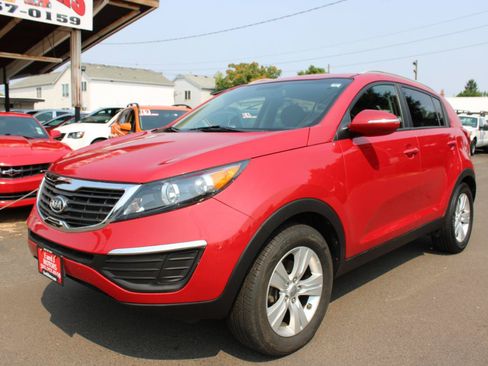 Used 2012 Kia Sportage LX w/ Convenience Pkg FWD image 3