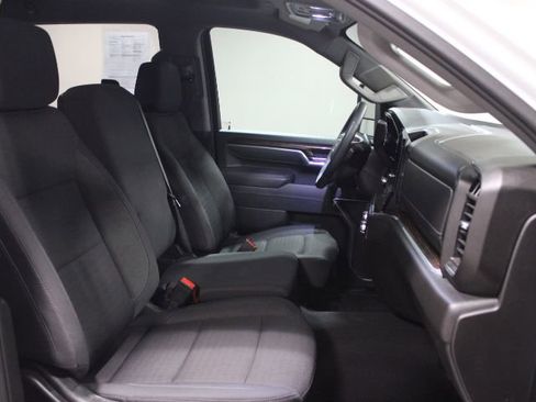 Used 2025 GMC Sierra 2500 SLE w/ SLE Value Package; image 24