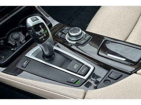 Used 2011 BMW 528i Sedan image 22