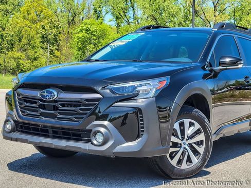 Certified 2025 Subaru Outback Premium AWD/4WD image 2