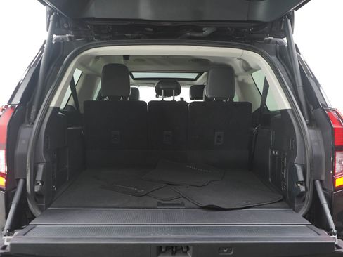 Used 2025 Ford Expedition Max Platinum AWD/4WD image 14