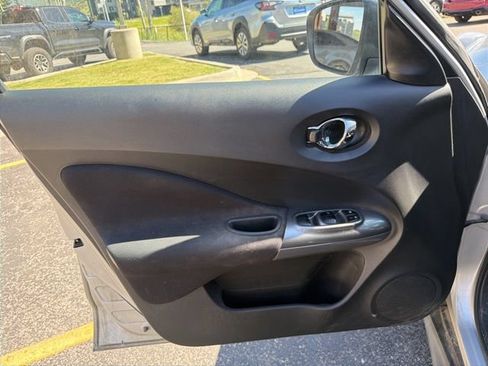 Used 2016 Nissan Juke S AWD/4WD image 18