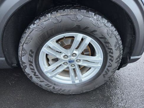 Certified 2022 Ford Explorer XLT w/ Equipment Group 202A image 11