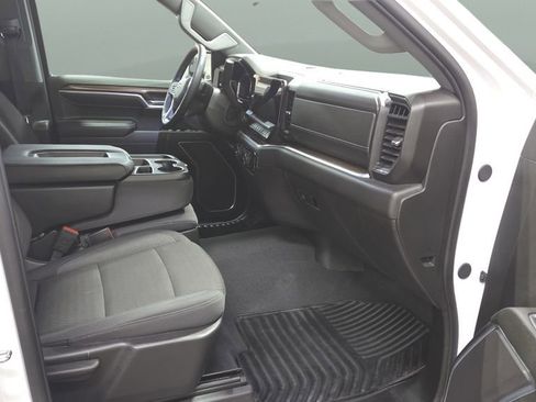 Used 2024 Chevrolet Silverado 1500 LT AWD/4WD image 24