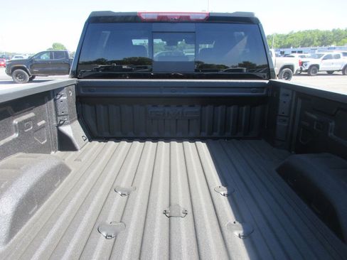New 2026 GMC Sierra 2500 Denali Ultimate AWD/4WD image 7