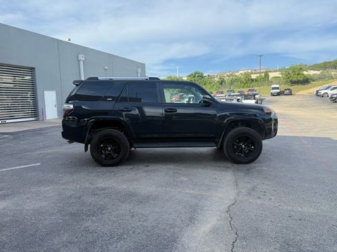 Used 2020 Toyota 4Runner SR5 Premium AWD/4WD image 4