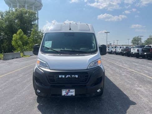 Used 2025 RAM ProMaster 2500 w/ Convenience Group image 13