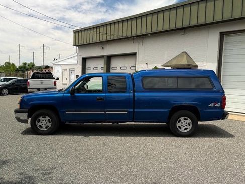 Used 2004 Chevrolet Silverado 1500 LS w/ Light Duty Power Package AWD/4WD image 3