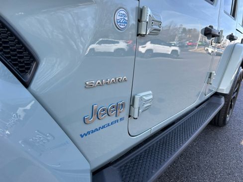 Used 2024 Jeep Wrangler Sahara image 14
