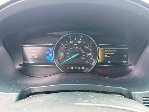 Used 2016 Ford Explorer XLT w/ Equipment Group 202A AWD/4WD image 24