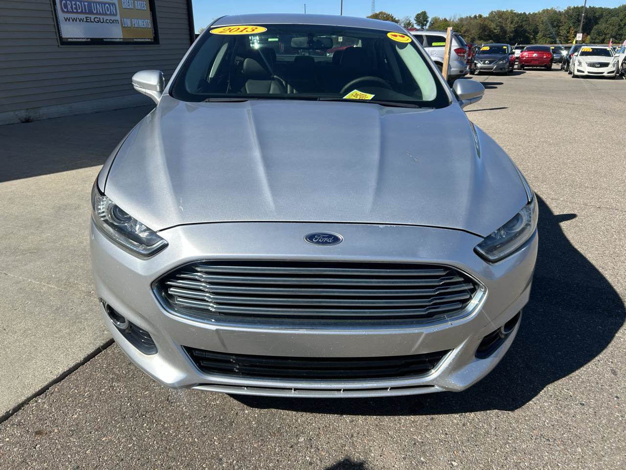 Used 2013 Ford Fusion Titanium FWD image 2
