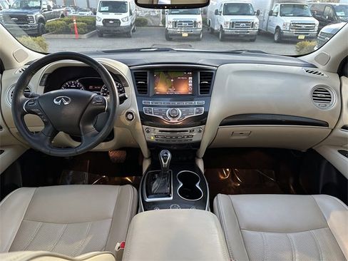 Used 2019 INFINITI QX60 Luxe w/ Essential Package image 15