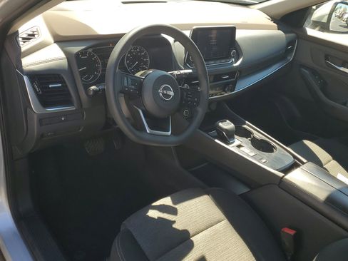 Used 2023 Nissan Rogue SV image 20