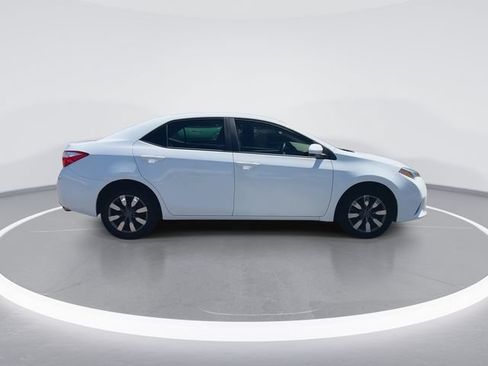 Used 2016 Toyota Corolla LE FWD image 9