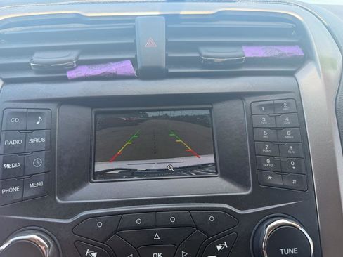 Used 2018 Ford Fusion SE FWD image 20
