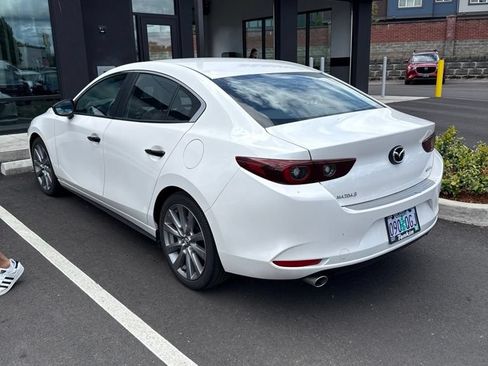 Used 2023 MAZDA MAZDA3 s FWD image 1