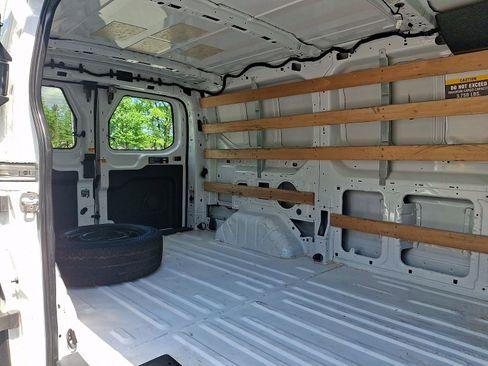 Used 2024 Ford Transit 250 Low Roof w/ Exterior Upgrade Package RWD image 12