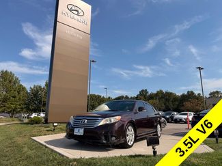 Used 2012 Toyota Avalon FWD video 1