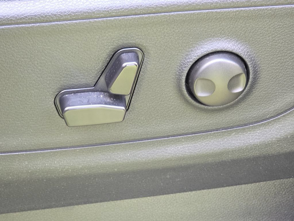 Used 2026 RAM 1500 Big Horn AWD/4WD image 20