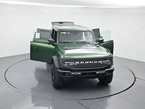 Used 2025 Ford Bronco Badlands AWD/4WD image 49