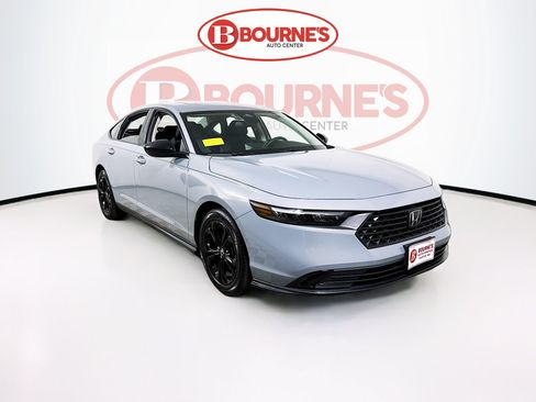 Used 2025 Honda Accord SE image 1