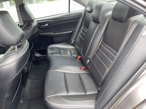 Used 2015 Toyota Camry XLE image 34