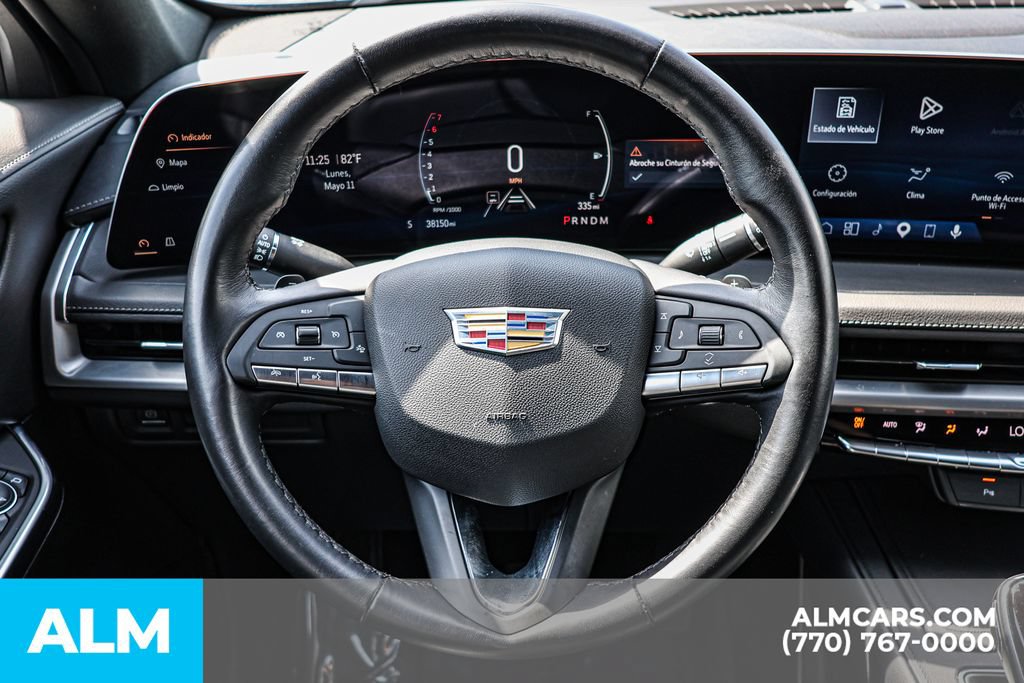 Used 2025 Cadillac XT4 Premium Luxury FWD image 31