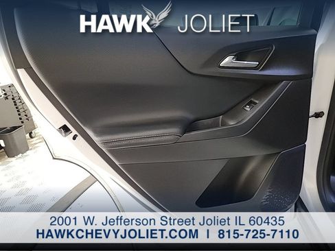 Used 2025 Chevrolet Equinox LT FWD image 18