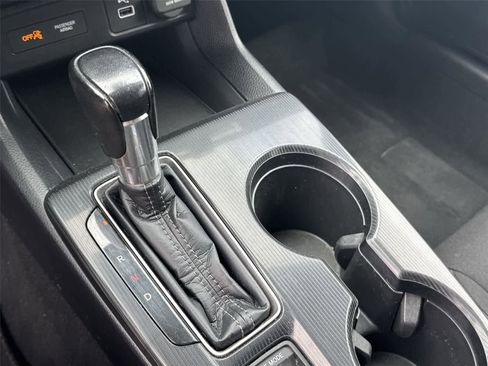 Used 2023 Honda Civic Sport image 19