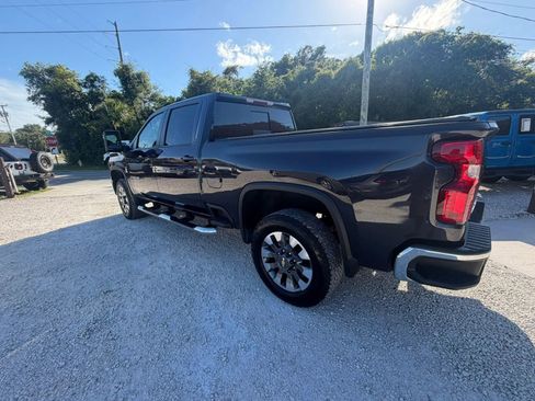 Used 2024 Chevrolet Silverado 2500 LT AWD/4WD image 5