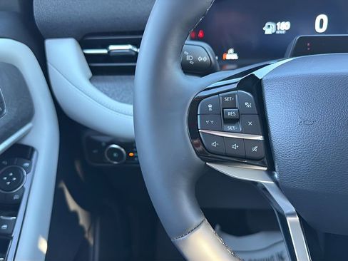 New 2026 Ford Explorer Platinum w/ LUX Leather Package image 38