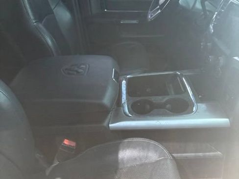 Used 2017 RAM 2500 Laramie w/ Sport Appearance Group AWD/4WD image 10
