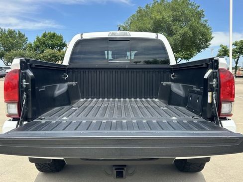 Used 2023 Toyota Tacoma SR5 w/ Technology Package AWD/4WD image 31