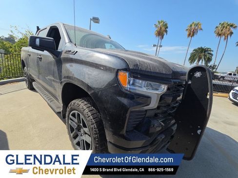 Used 2024 Chevrolet Silverado 1500 LT Trail Boss w/ LT Trail Boss Premium Package AWD/4WD image 7