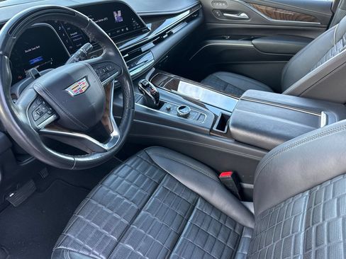 Certified 2024 Cadillac Escalade Premium Luxury Platinum AWD/4WD image 10