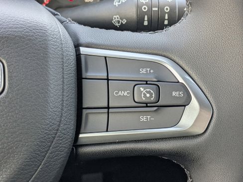 New 2026 Jeep Compass Latitude image 24