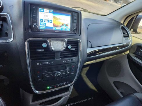 Used 2012 Chrysler Town & Country Touring w/ Entertainment Group #1 image 24