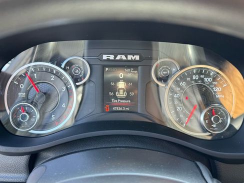 Used 2024 RAM 2500 Tradesman w/ Chrome Appearance Group image 24