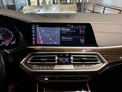 Used 2020 BMW X5 xDrive40i w/ Premium Package AWD/4WD image 14