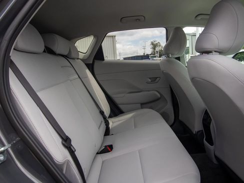 Certified 2025 Hyundai Kona SEL FWD image 16